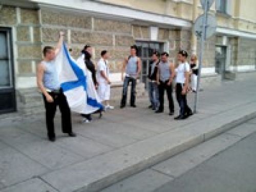 Обзор Sony Ericsson Yari Обзор Sony Ericsson Yari