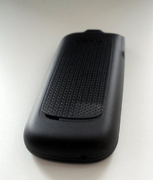 Nokia 2323 - качественная бюджетная трубка