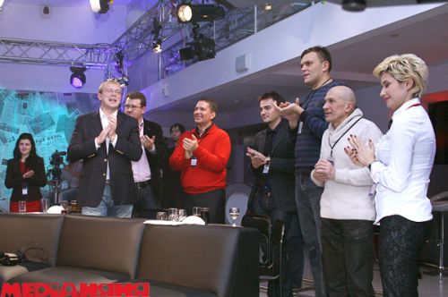 пресс-клуб, Павел Метальников, Павел Елизаров, Савик Шустер, Савик Шустер Студия, Андрей Шевченко, Червакова Ольга, СТБ, Олег Зарубинский, депутаты, Павел Костицин, меню, сюжеты, Акулы ера, Вячеслав Пиховшек, вино, фуршет, операторы, курилка, Pressклуб, Сергей Иванов