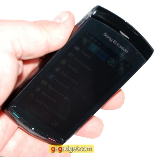  SonyEricssonVivaz04.jpg