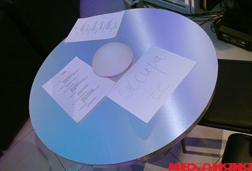 пресс-клуб, Павел Метальников, Павел Елизаров, Савик Шустер, Савик Шустер Студия, Андрей Шевченко, Червакова Ольга, СТБ, Олег Зарубинский, депутаты, Павел Костицин, меню, сюжеты, Акулы ера, Вячеслав Пиховшек, вино, фуршет, операторы, курилка, Pressклуб, Сергей Иванов