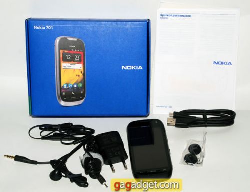 Nokia701_03.jpg