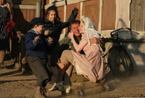 Кадр из фильма &laquo;Утомленные солнцем 2. Цитадель&raquo;