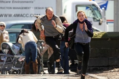 Кадр из фильма &laquo;Области тьмы&raquo;