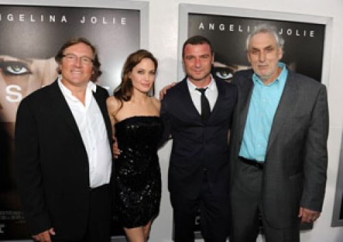 Анджелина Джоли на премьере фильма &laquo;Солт&raquo; в Голливуде