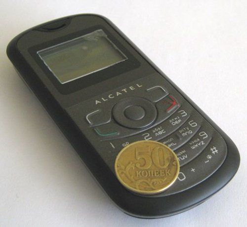 Alcatel OT103: телефон за 10 евро.