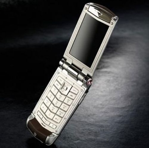 Vertu Constellation Ayxta - первая фотография пресс-качества Vertu Constellation Ayxta - первая фотография пресс-качества