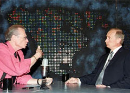 Ларри Кинг и Владимир Путин. Архивное фото с сайта kremlin.ru 