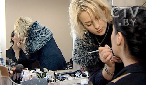 Фото. Гример телеканала СТВ