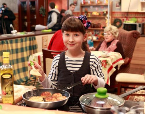 Сваты у плиты, Интер, Сваты, бабушка Валя, Женечка, Лариса, Митяй, Татьяна Кравченко, Ольга Аросева, София Стеценко, Олеся