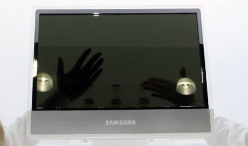 SamsungTransparentLCD_02.jpg