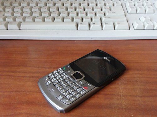 Обзор МТС Qwerty 655