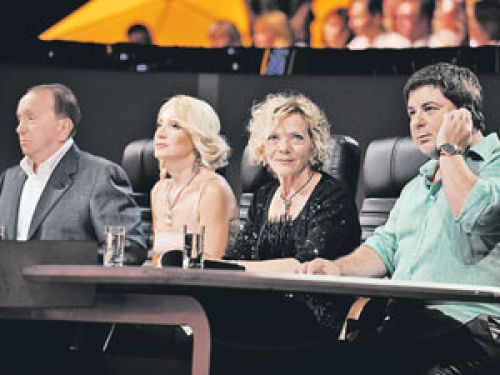 Александр Масляков, Кристина Орбакайте, Кармен Рюст и Александр Цекало остались довольны участниками гала-концерта