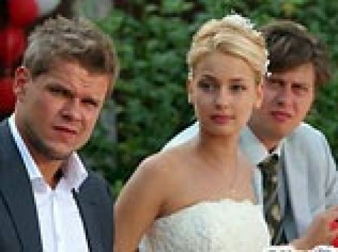 На втором месте еще один сериал канала "Россия 1" "Судьбы загадочное завтра" (рейтинг — 8,5%, доля — 27,2%)