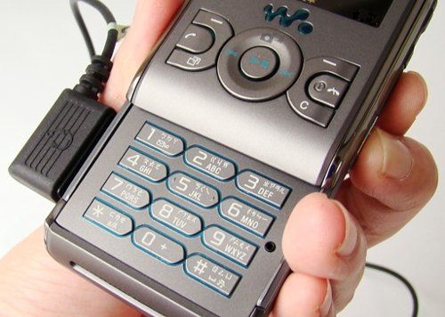 sonyericsson-w595-grey15