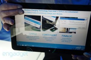 CES 2012: гибрид планшета и ультрабука Compal QAV20