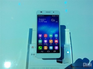 Huawei анонсировала смартфон Honor 6 с 8-ядерным чипом