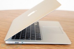 Квартальные поставки MacBook могут возрасти почти на 30%