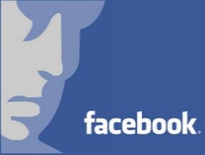 Facebook використовується у 44% випадків для поширення інформації серед друзів