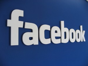 Социальная сеть Facebook может стать платной