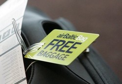 AirBaltic подружился с Booking.com