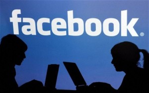 Facebook стал самым популярным сайтом знакомств 