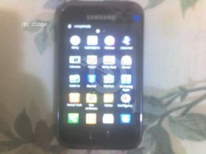 Недорогой смартфон Samsung GT-S7500 заявил о себе