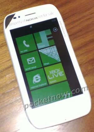 Windows Phone смартфон Nokia Sabre появился на фото