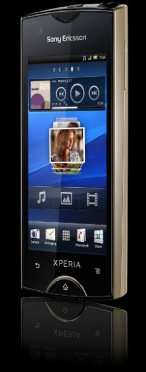 Новые смартфоны Sony Ericsson Xperia ray и Xperia active: спортсмены и красавцы