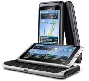 Nokia E7 появится в продаже в Украине в марте