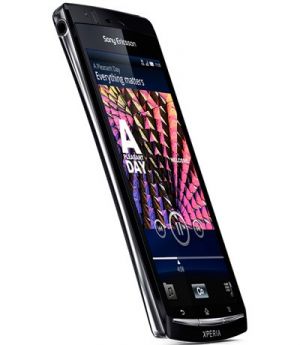 Sony Ericsson Xperia Arc: предварительный видеообзор