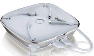 Nokia DT600: зарядная тарелочка с голубой кромочкой