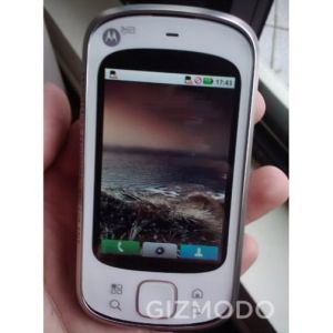 Android-смартфон Motorola Zeppelin в марте выходит в Бразилии