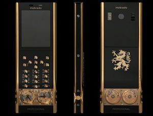 Mobiado Professional 105GMT Stealth и 105GMT Antique – сага телефонов с часами продолжается