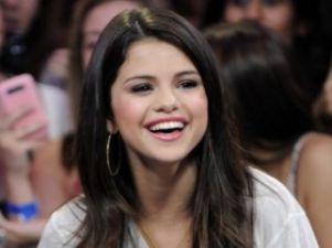 Селена Гомес озвучит дочку Дракулы