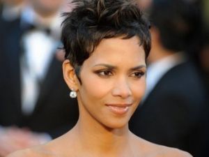 Холли Берри примет участие в церемонии "Оскар-2012"