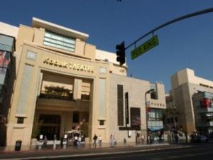 Киноакадемики задумались о переезде церемонии вручения "Оскара"