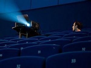 Российское кино прокатили мимо кассы