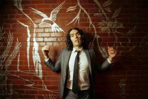 Рассел Брэнд готовит новый комедийный проект