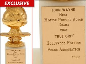 "Золотой глобус" Джона Уэйна продан за 140 тысяч долларов