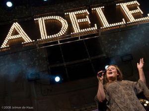 Адель напишет песню для фильма о Джеймсе Бонде