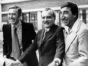 В Тбилиси поставят памятник героям "Мимино" от Церетели