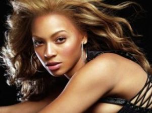 Новый проект Иствуда «заморожен» из-за беременности Бейонсе