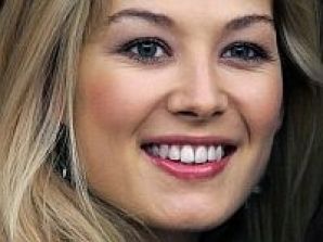 Компанию Тому Крузу составит Розамунд Пайк