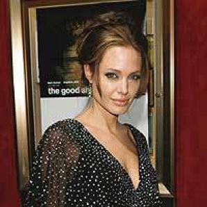 Режиссерский дебют Анджелины Джоли был отмечен наградой «Сердце Сараево»