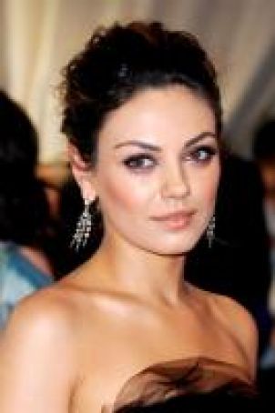 Мила Кунис использовала дублёршу в постельных сценах фильма "Секс по дружбе"