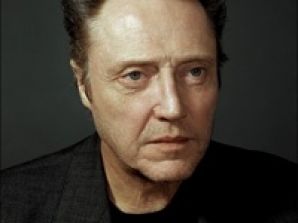 Алисия Сильверстоун окажется во власти Кристофера Уокена