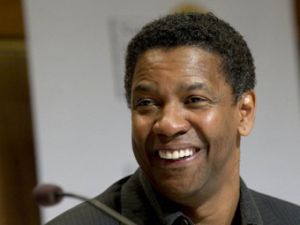 Уилл Смит позвал Дензела Вашингтона на роль чернокожего героя