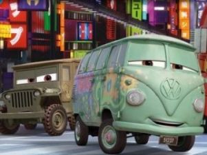 "Очень плохая училка" Кэмерон Диаз проиграла "Тачкам-2"