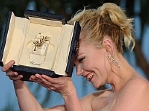 Дэвид О. Расселл ищет партнершу для Марка Уолберга